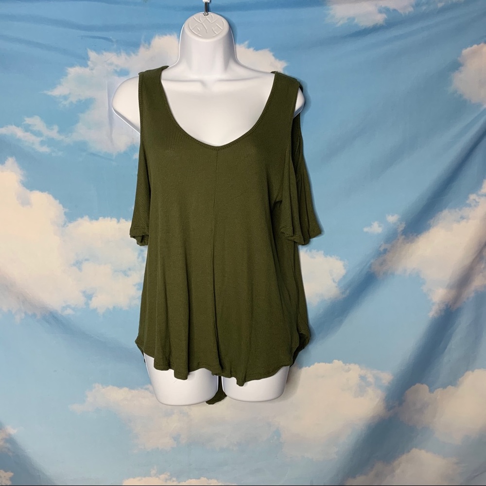 One Heart Clothing- Green Cut out Shoulder Top M